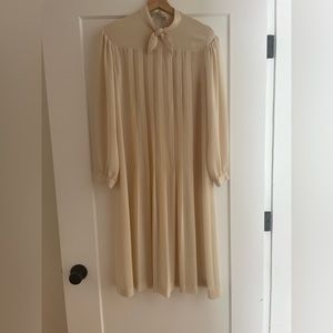 Vintage cream flapper style pleated dress